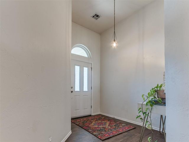 713 Vickery Avenue, Yukon, OK 73099