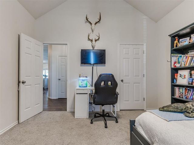 713 Vickery Avenue, Yukon, OK 73099