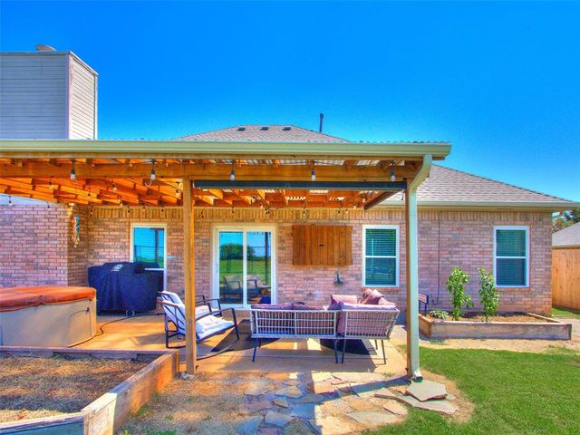 713 Vickery Avenue, Yukon, OK 73099