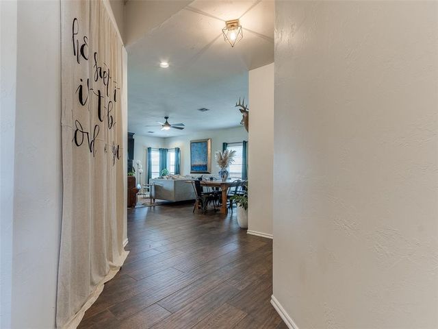 713 Vickery Avenue, Yukon, OK 73099