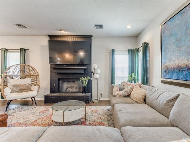 713 Vickery Avenue, Yukon, OK 73099