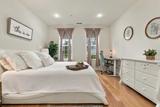 2102 Simeon Howard Way 2102, Westborough, MA 01581