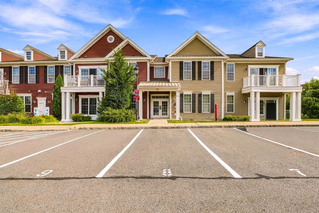 2102 Simeon Howard Way 2102, Westborough, MA 01581