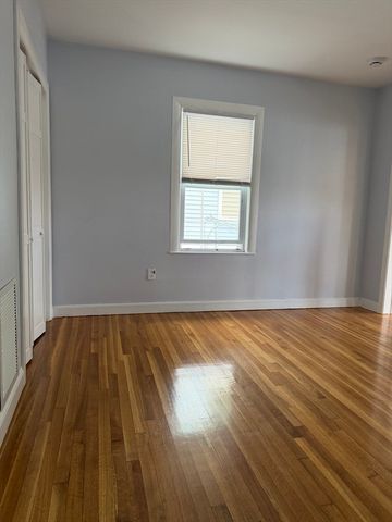 50 Malden St 2, Malden, MA 02148