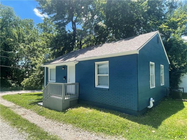732 W Stone Street, Independence, MO 64050