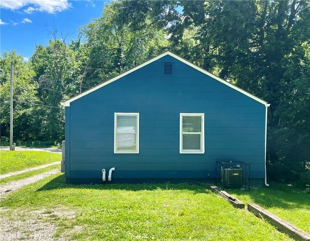 732 W Stone Street, Independence, MO 64050