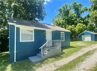 732 W Stone Street, Independence, MO 64050