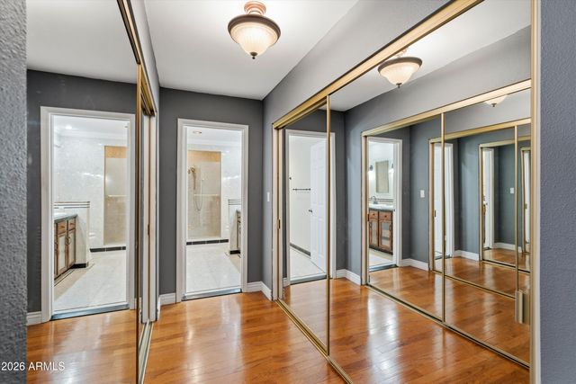 4422 W WAGONER Road, Glendale, AZ 85308