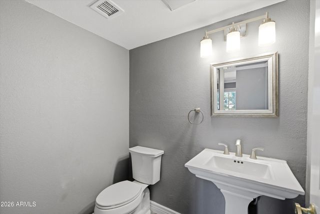 4422 W WAGONER Road, Glendale, AZ 85308