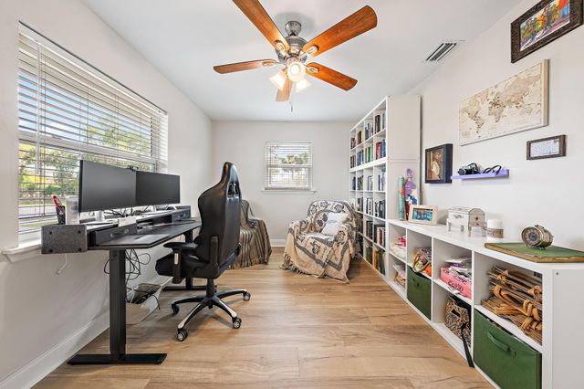 12015 Colony Avenue, Palm Beach Gardens, FL 33410