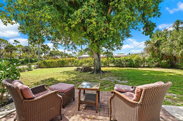 12015 Colony Avenue, Palm Beach Gardens, FL 33410