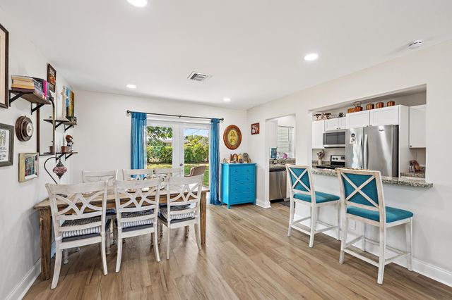 12015 Colony Avenue, Palm Beach Gardens, FL 33410