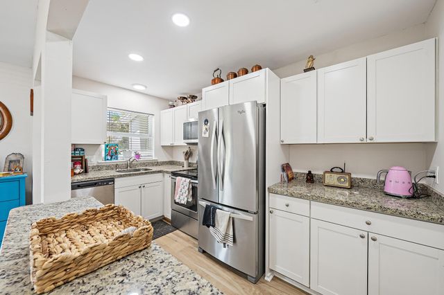 12015 Colony Avenue, Palm Beach Gardens, FL 33410