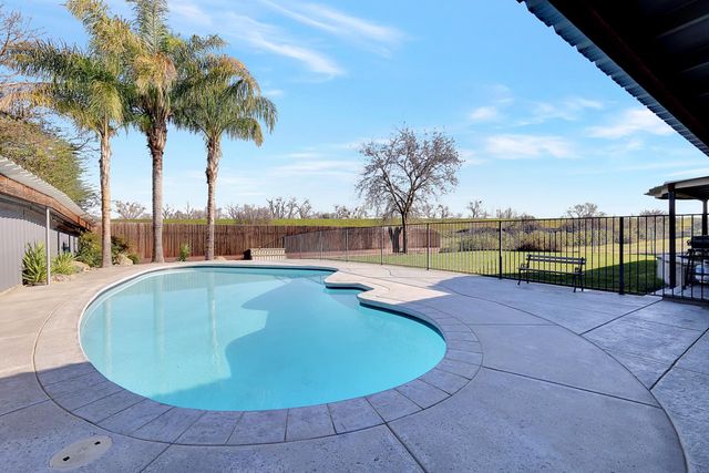 7307 N Roberta Way, Marysville, CA 95901