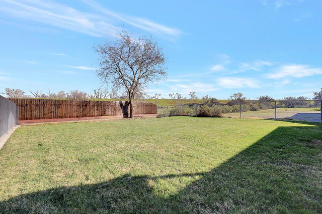 7307 N Roberta Way, Marysville, CA 95901