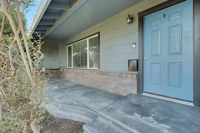 7307 N Roberta Way, Marysville, CA 95901