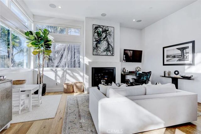 1819 11th, Manhattan Beach, CA 90266