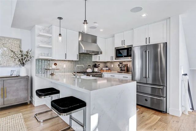 1819 11th, Manhattan Beach, CA 90266