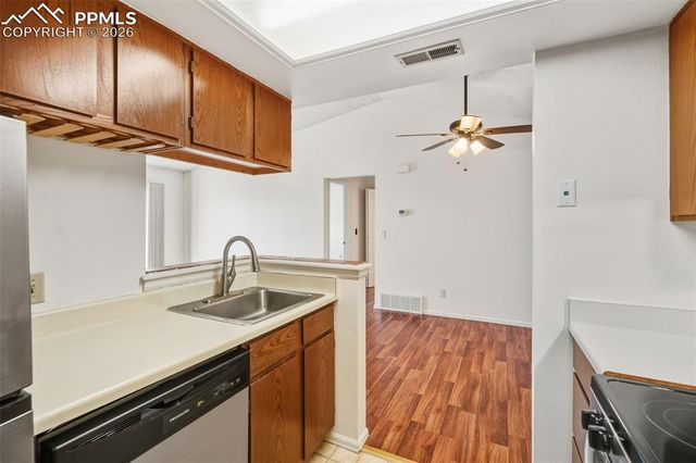 918 Tenderfoot Hill Road 202, Colorado Springs, CO 80906