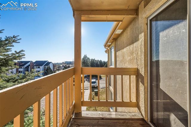 918 Tenderfoot Hill Road 202, Colorado Springs, CO 80906