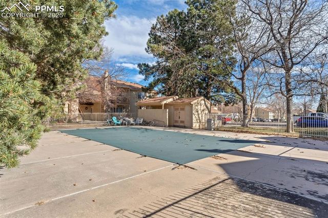 918 Tenderfoot Hill Road 202, Colorado Springs, CO 80906