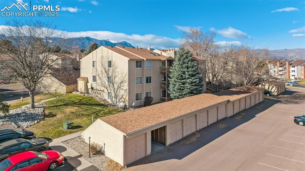 918 Tenderfoot Hill Road 202, Colorado Springs, CO 80906