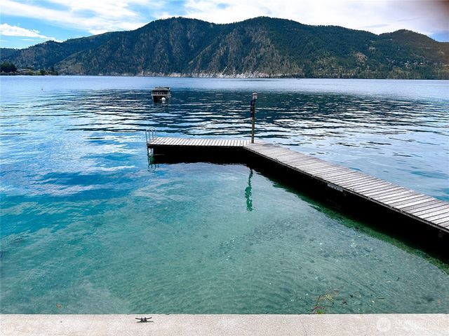 665 Manson Boulevard, Manson, WA 98831