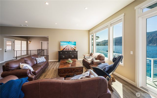 665 Manson Boulevard, Manson, WA 98831