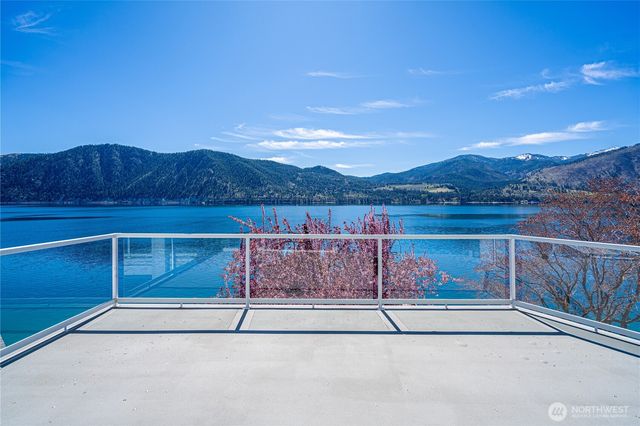 665 Manson Boulevard, Manson, WA 98831