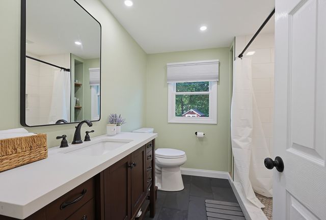 12 Olive Avenue, Salem, NH 03079