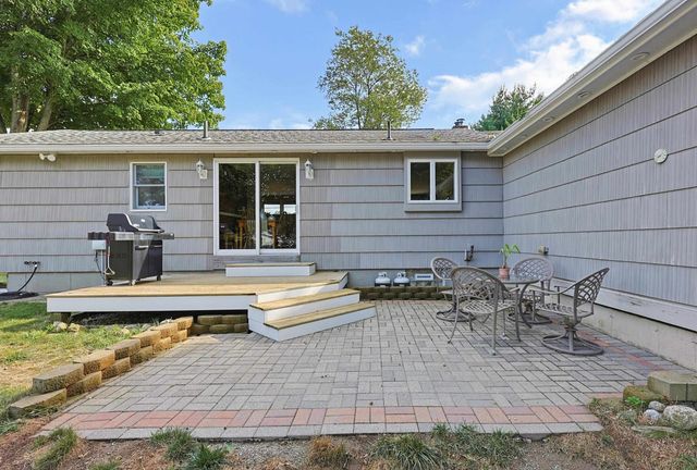 12 Olive Avenue, Salem, NH 03079