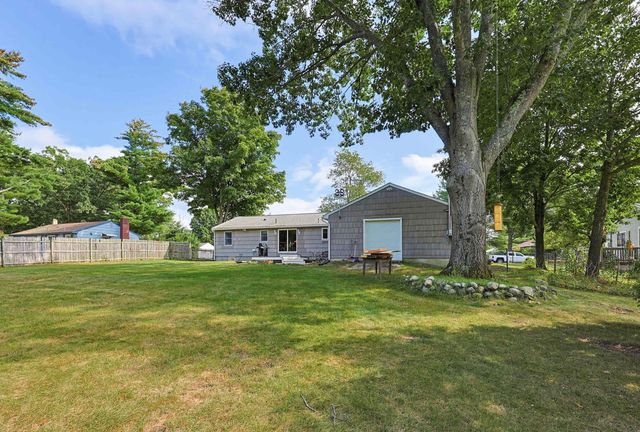 12 Olive Avenue, Salem, NH 03079