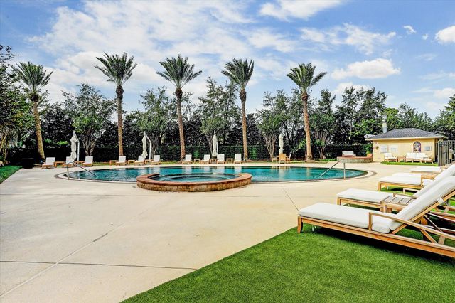 3333 Allen Parkway 701, Houston, TX 77019