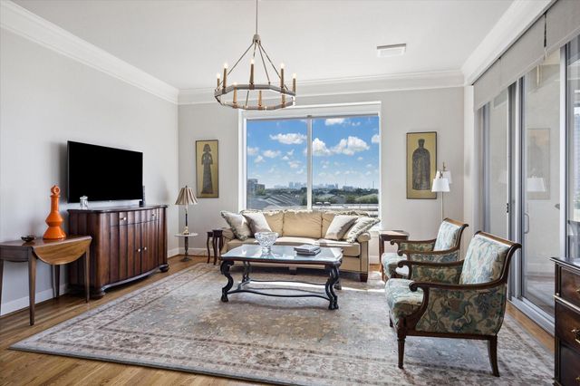 3333 Allen Parkway 701, Houston, TX 77019