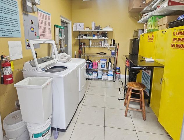 1455 NW 107, Doral, FL 33172