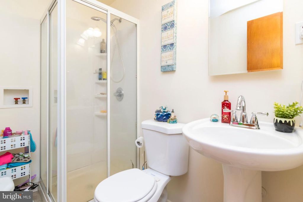 Image 12 of property listing at 8438 CHURCH RD, Pasadena, MD 21122