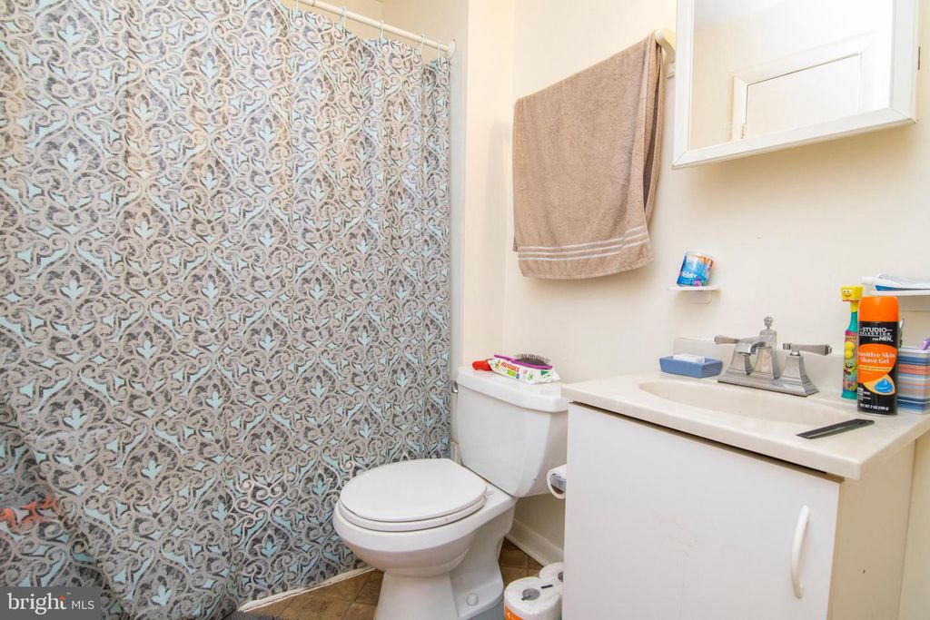 Image 22 of property listing at 8438 CHURCH RD, Pasadena, MD 21122