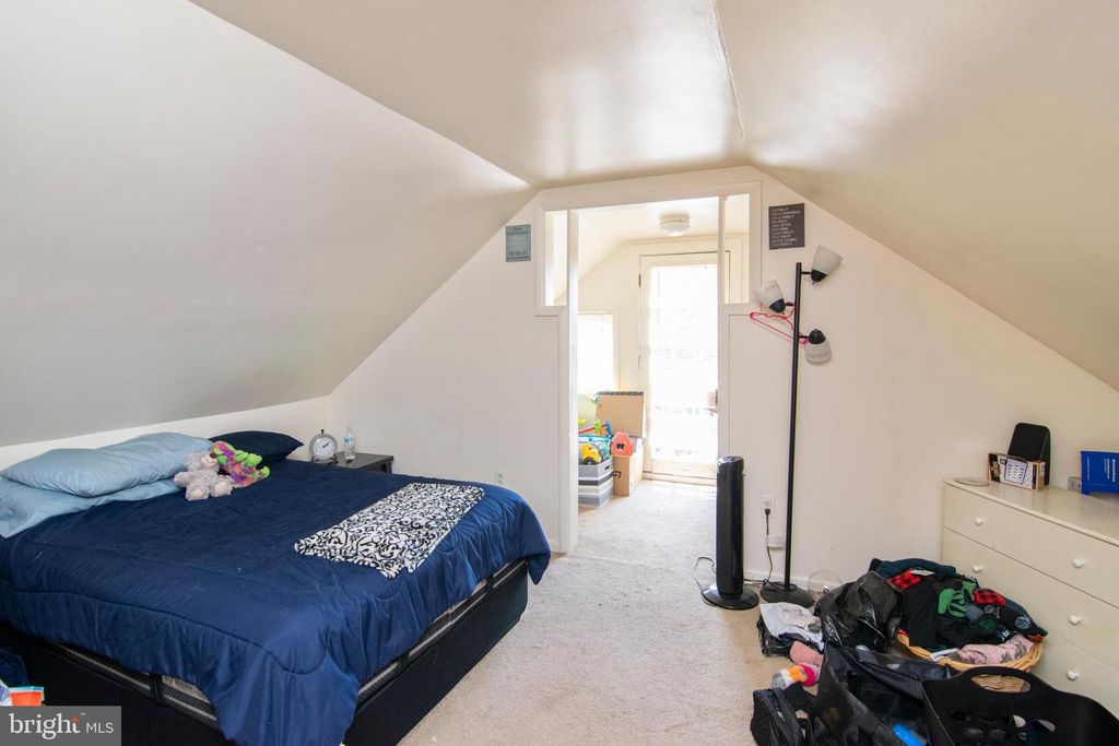 Image 25 of property listing at 8438 CHURCH RD, Pasadena, MD 21122