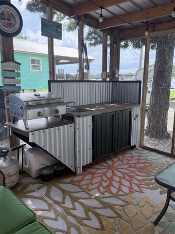 8562 Island Rd, Ventress, LA 70783