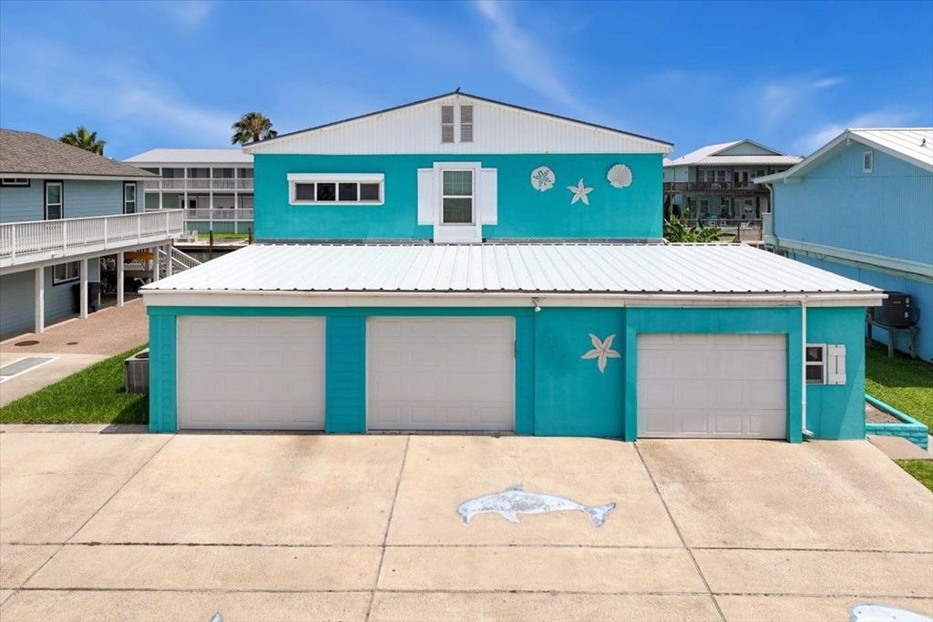156 Port Saint Claire, City by the Sea, TX 78336 — photo 2