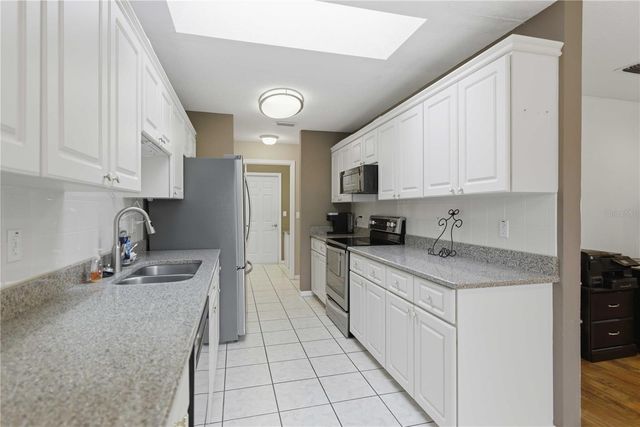 8490 SW 60TH COURT, Ocala, FL 34476