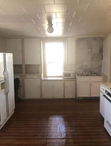 395 Thomas Avenue, Saint Paul, MN 55103