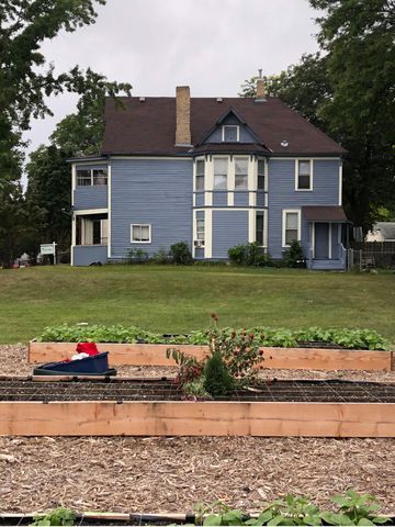 395 Thomas Avenue, Saint Paul, MN 55103