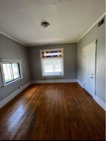 395 Thomas Avenue, Saint Paul, MN 55103