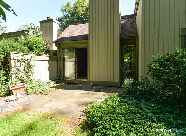 751 Heritage Village B, Southbury, CT 06488