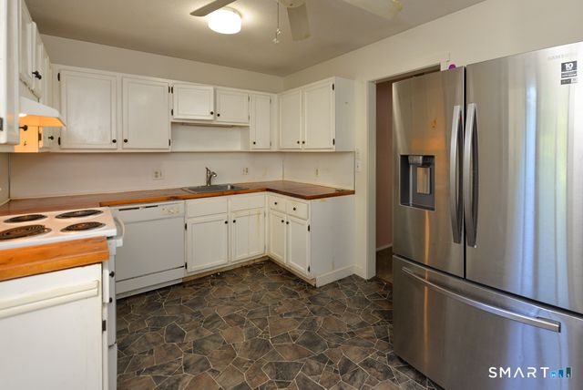 751 Heritage Village B, Southbury, CT 06488