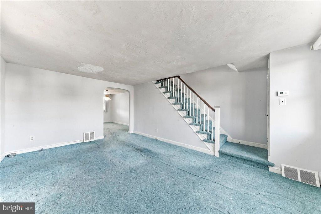 282 N OAK AVE, CLIFTON HEIGHTS, PA 19018 — photo 2