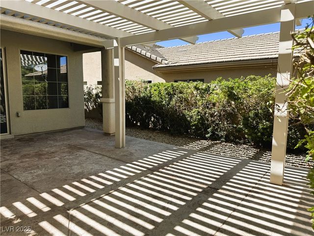 33 Glade Water Drive, Henderson, NV 89052