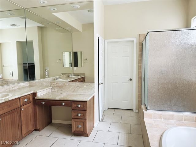 33 Glade Water Drive, Henderson, NV 89052