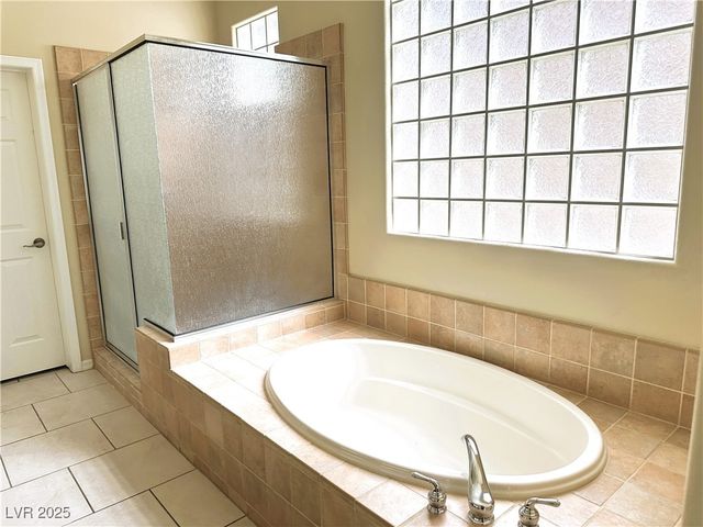 33 Glade Water Drive, Henderson, NV 89052